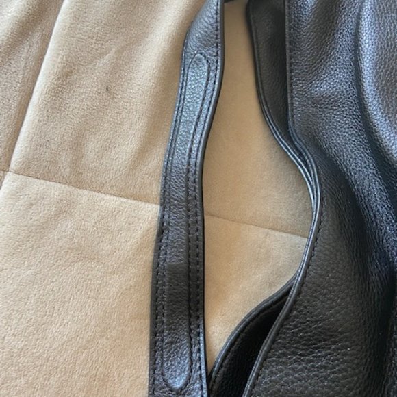 Michael Kors Leather handbag - Picture 15 of 16